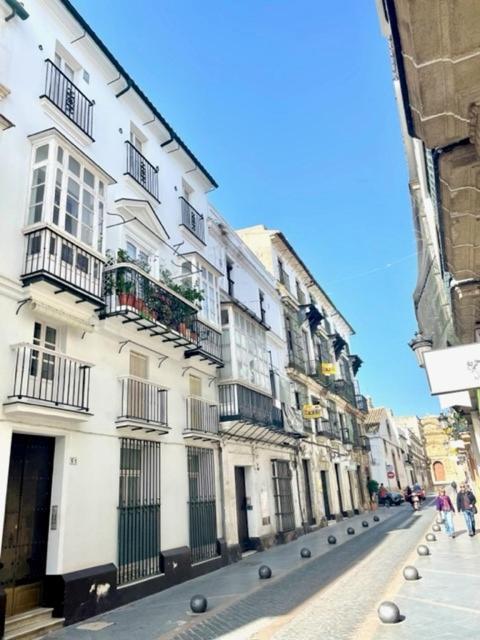 Gatu La Joya Escondida " Preferente Mayores De 25 Anos Y Familias " El Puerto de Santa Maria Exterior photo